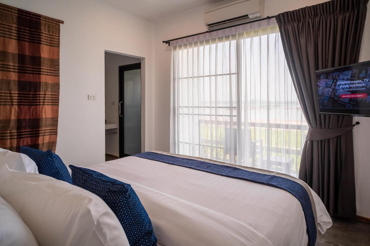 The Riviera Champasak Hotell Eksteriør bilde